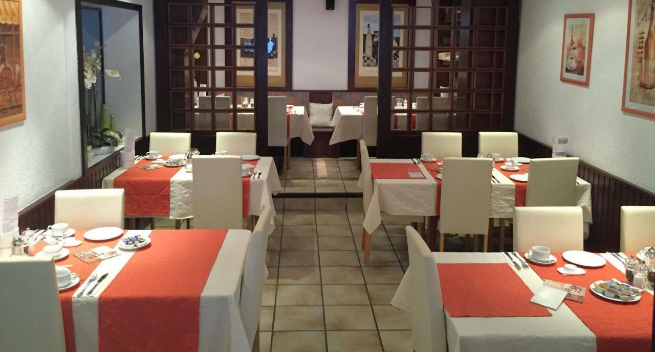 Hotel Am Ufer Трир Экстерьер фото