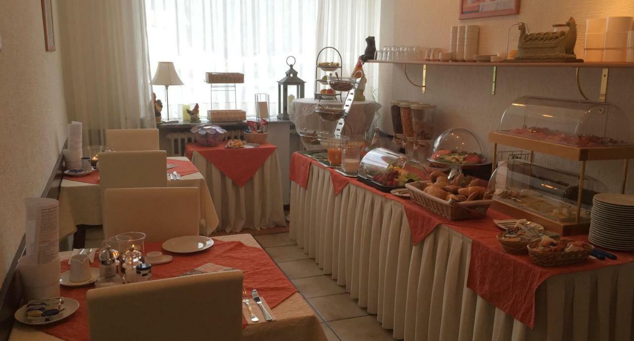 Hotel Am Ufer Трир Экстерьер фото